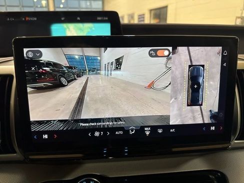 Used 2025 Ford Expedition Max Active image 42