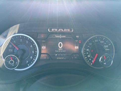 Used 2022 RAM 1500 Laramie image 12