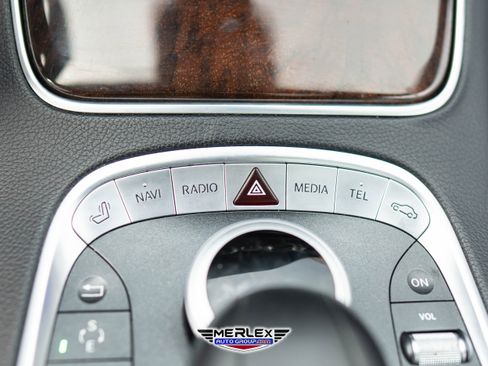 Used 2014 Mercedes-Benz S 550 Sedan w/ Sport Package w/ Sport Package image 35