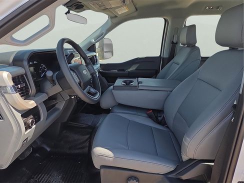 New 2026 Ford F250 XL w/ XL Off-Road Package image 11