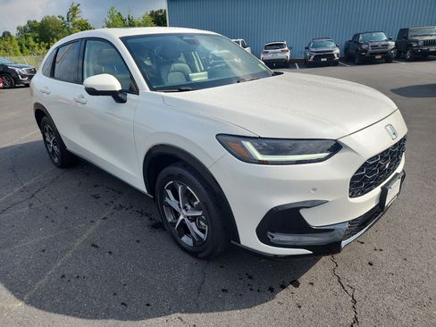Used 2024 Honda HR-V EX-L image 2