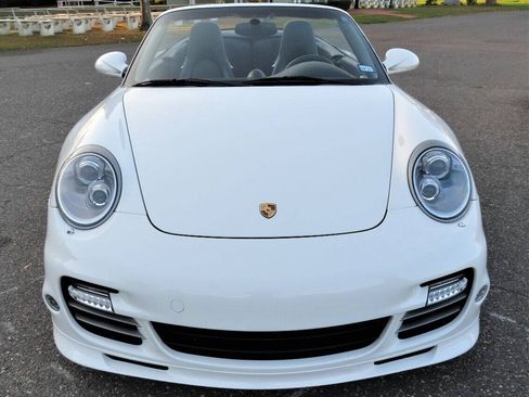 Used 2012 Porsche 911 Turbo S Cabriolet AWD/4WD image 19
