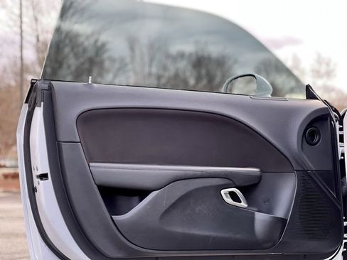 Used 2018 Dodge Challenger SXT image 10