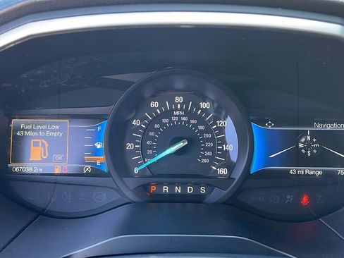 Used 2021 Ford Edge SEL w/ Convenience Package image 23