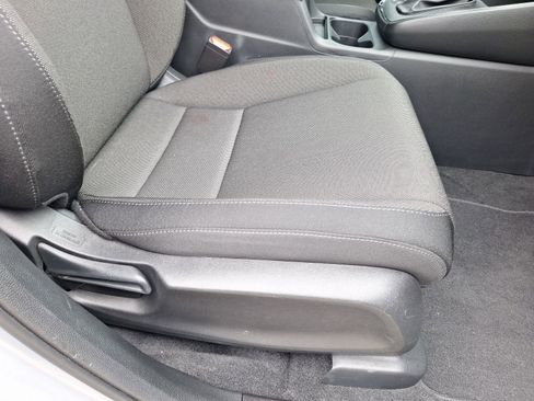 Used 2025 Honda CR-V LX image 31