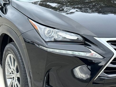 Used 2017 Lexus NX 200t FWD image 10