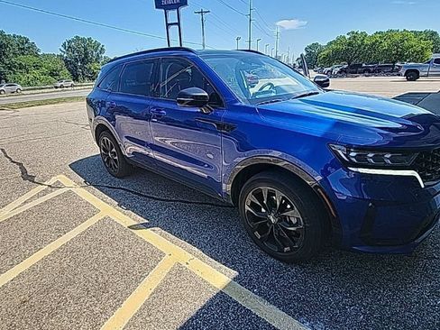 Used 2023 Kia Sorento SX AWD/4WD image 10