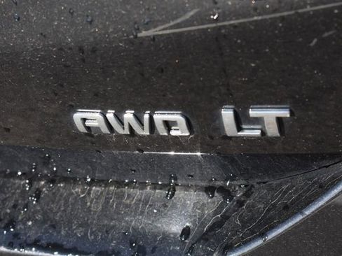 Used 2019 Chevrolet Equinox LT w/ Sun & Navigation Package image 12