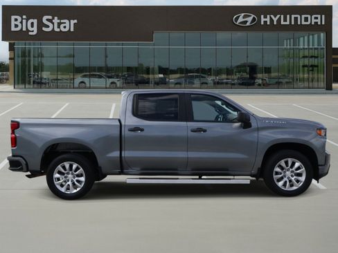 Used 2022 Chevrolet Silverado 1500 Custom image 5