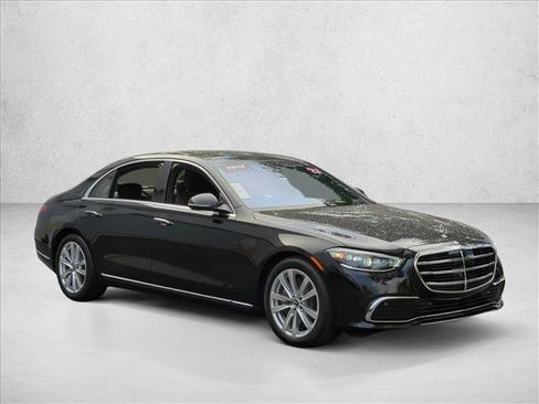 Certified 2023 Mercedes-Benz S 500 4MATIC image 3