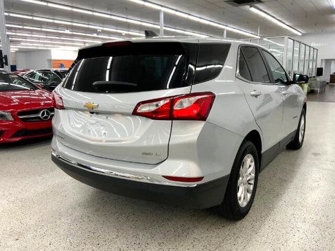 Used 2021 Chevrolet Equinox LT w/ Driver Convenience Package image 5