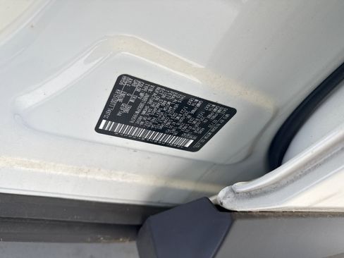 Used 2023 Nissan Rogue SV AWD/4WD image 11