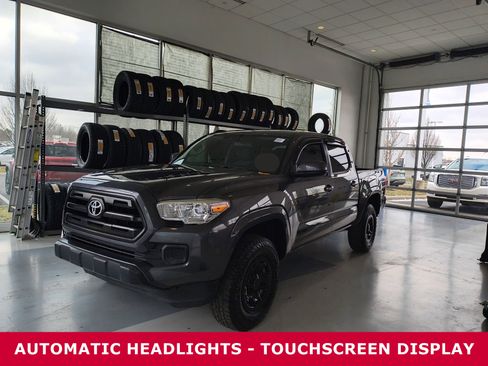 Used 2017 Toyota Tacoma SR w/ Tow Package image 2