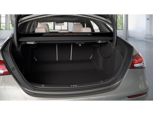 Certified 2022 Mercedes-Benz E 350 4MATIC Sedan image 7