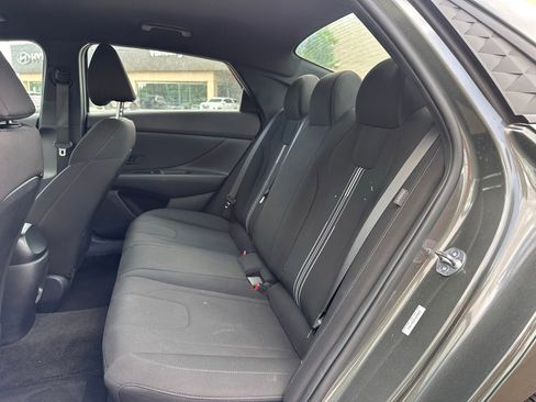 Used 2026 Hyundai Elantra Sport image 21