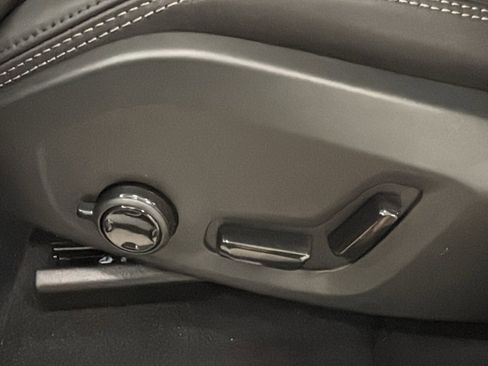 New 2026 Volvo XC60 B5 Ultra w/ Protection Package Premier image 24