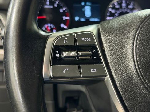 Used 2021 Kia Telluride LX FWD image 13