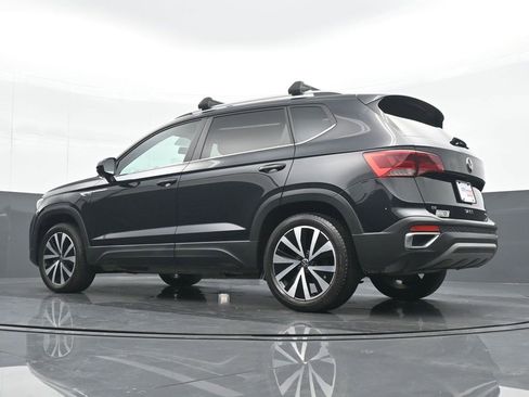 Used 2022 Volkswagen Taos SE image 19