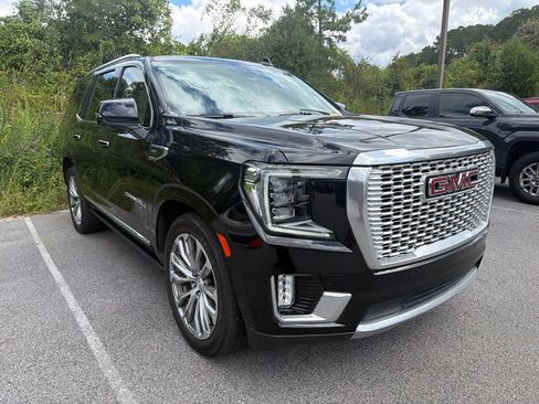 Used 2021 GMC Yukon Denali w/ Denali Ultimate Package RWD image 3