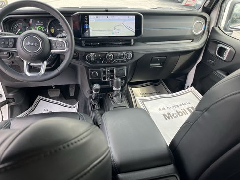 Used 2024 Jeep Wrangler High Altitude image 19