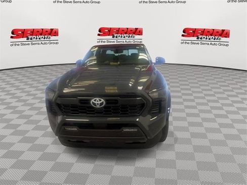 Certified 2024 Toyota Tacoma TRD Off-Road w/ TRD Off Road Upgrade Package image 7