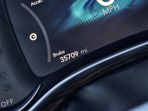 Used 2022 Chrysler Pacifica Pinnacle image 13