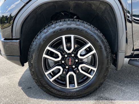 Used 2026 GMC Sierra 1500 AT4 w/ AT4 Premium Package AWD/4WD image 57