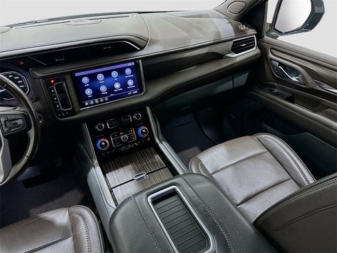 Used 2021 GMC Yukon Denali w/ LPO, Illumination Package image 25
