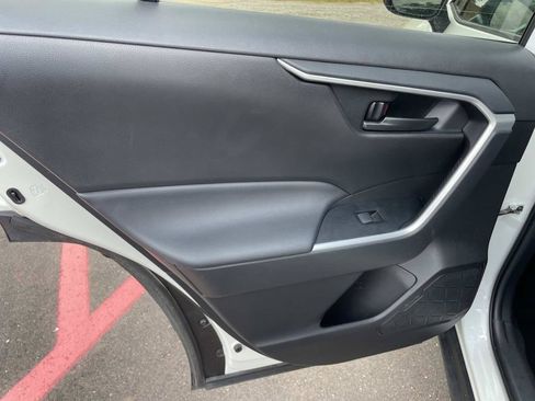 Used 2024 Toyota RAV4 LE AWD/4WD image 14