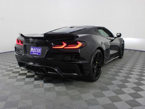 Used 2025 Chevrolet Corvette Z06 RWD image 7