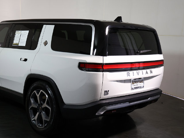 Used 2024 Rivian R1S Adventure Dual AWD/4WD image 11