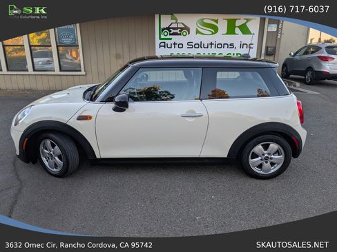 Used 2014 MINI Cooper 2-Door Hardtop FWD image 17
