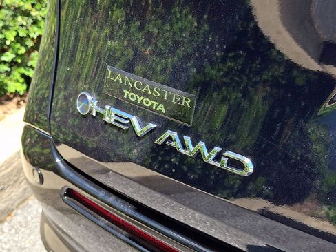 New 2026 Toyota Sienna Platinum AWD/4WD image 6