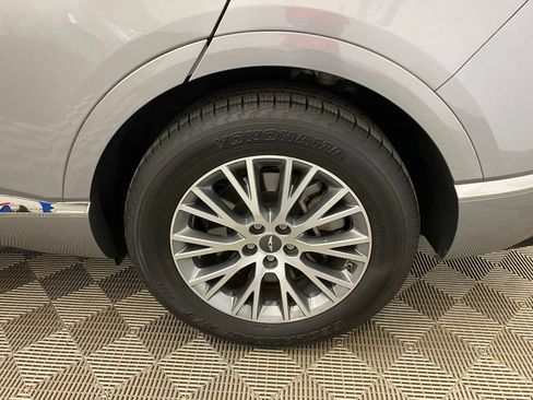 Used 2024 Genesis GV80 2.5T AWD/4WD image 14
