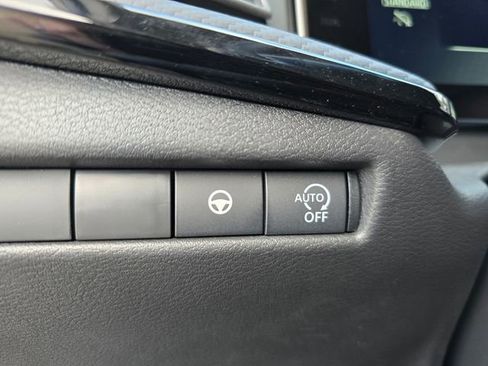 New 2026 Nissan Kicks SR FWD image 24