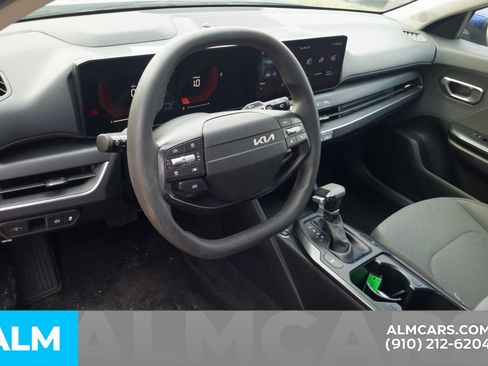 Used 2025 Kia K4 FWD image 6