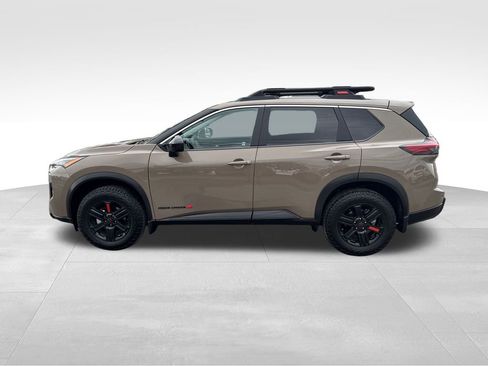 Certified 2025 Nissan Rogue SV image 2
