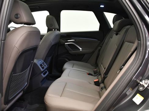 Certified 2025 Audi Q5 Premium w/ Convenience Package image 41