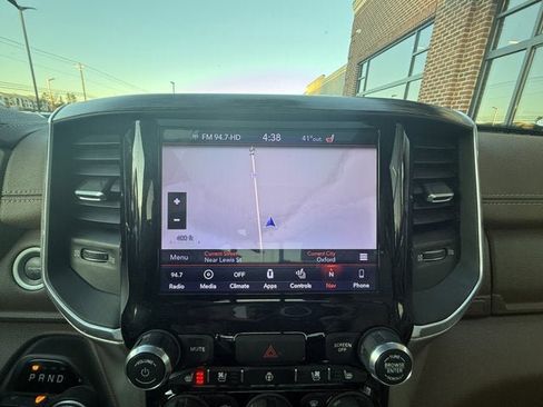 Used 2019 RAM 1500 Laramie image 36