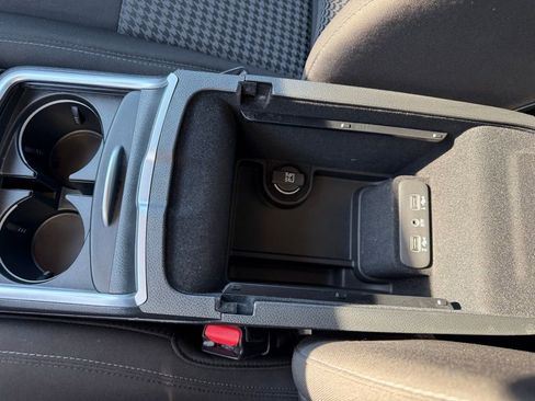 Used 2023 Dodge Charger GT w/ Technology Group image 23