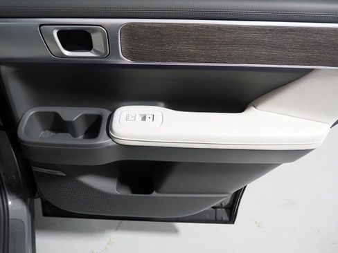 Used 2025 Hyundai Santa Fe Limited image 72