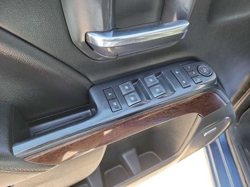 Used 2018 GMC Sierra 1500 SLT w/ SLT Premium Package AWD/4WD image 13
