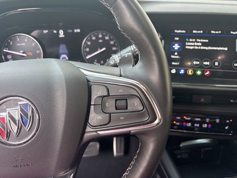 Used 2022 Buick Envision Essence w/ Sport Touring Package image 18