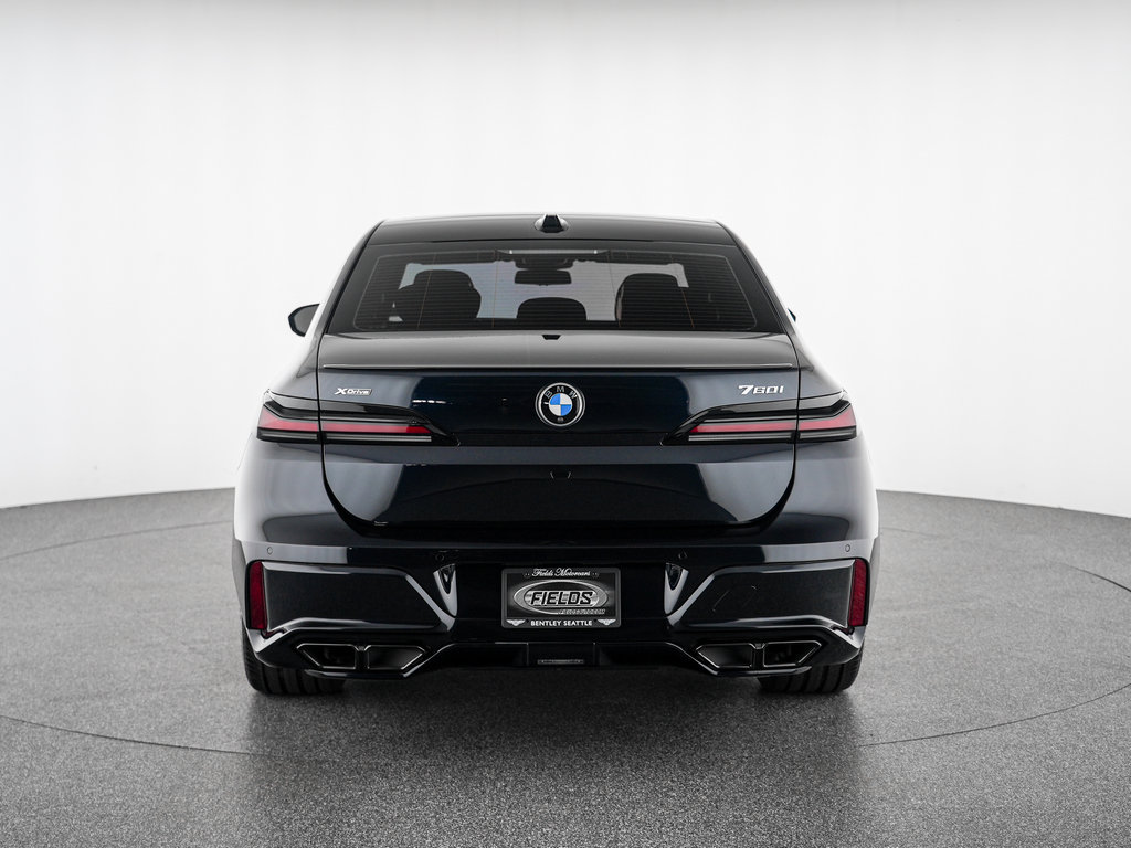 Used 2024 BMW 760i xDrive AWD/4WD image 4
