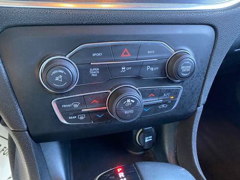 Used 2015 Dodge Charger R/T RWD image 63
