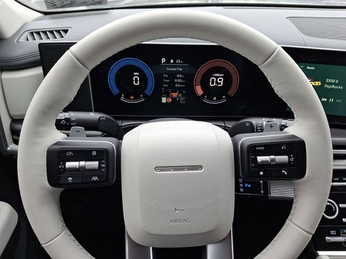 New 2026 Hyundai Santa Fe SE image 9