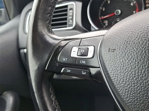 Used 2016 Volkswagen Jetta SEL w/ Lighting Package image 17