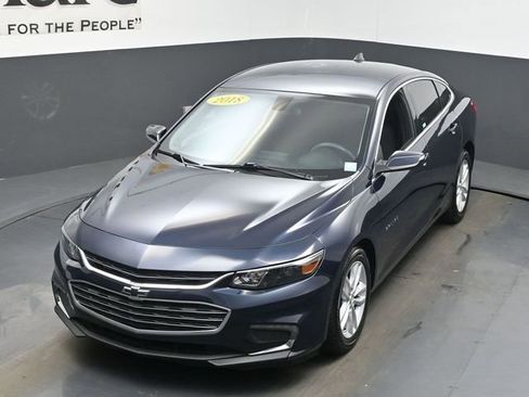 Used 2018 Chevrolet Malibu LT FWD image 45