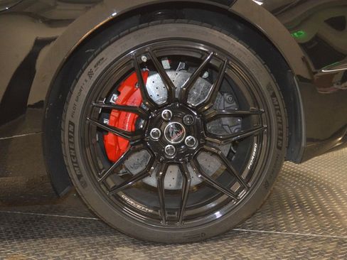 Used 2025 Chevrolet Corvette Z06 image 12