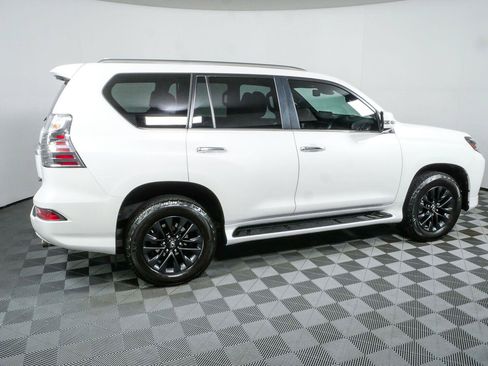 Used 2022 Lexus GX 460 Premium w/ Premium Package AWD/4WD image 2